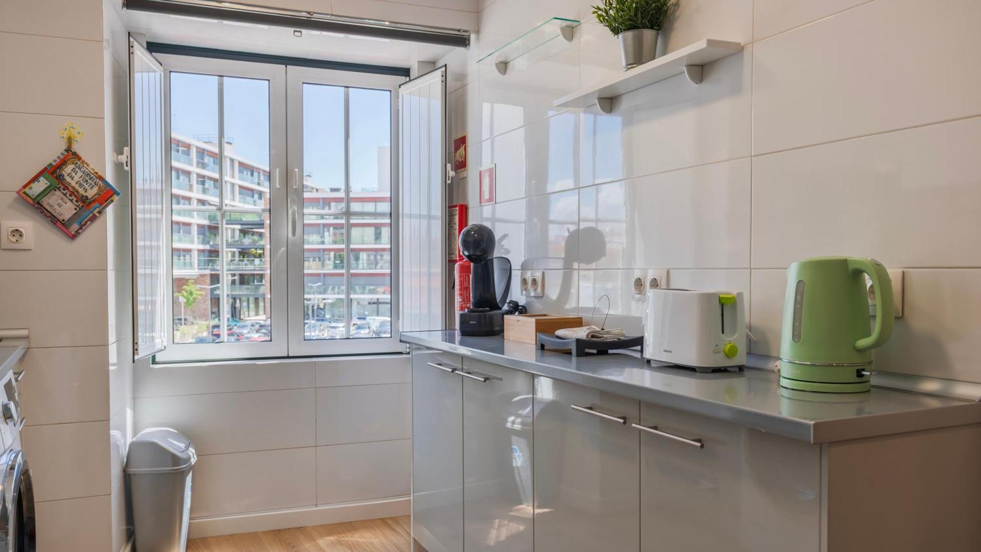 Lisboa Bridge Spot Apartment Екстериор снимка